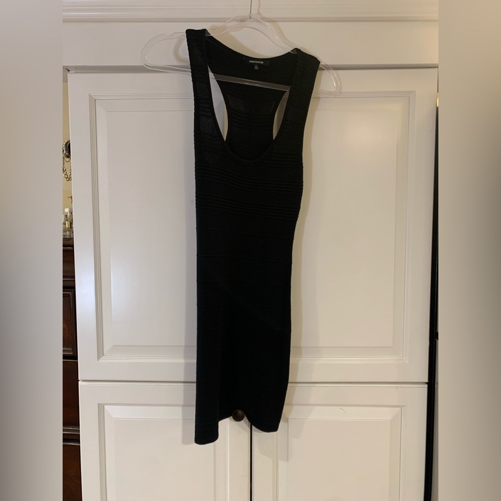 Stretchy and comfy! So flattering